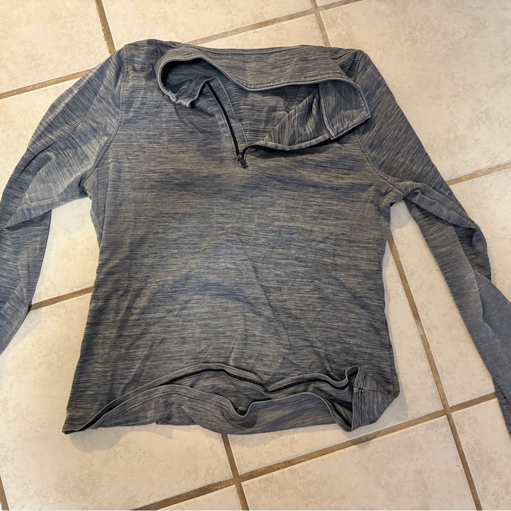 GREY LONG SLEEVE- L